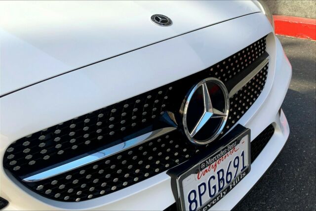 2019 Mercedes-Benz C-Class (POLAR WHITE/AMG BLACK MB TEX)