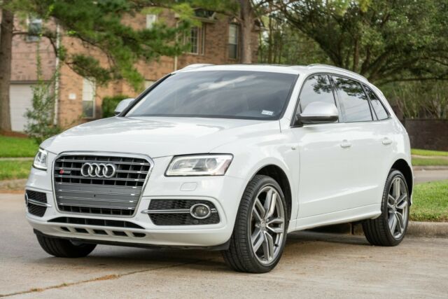 2014 Audi SQ5 (White/Black)