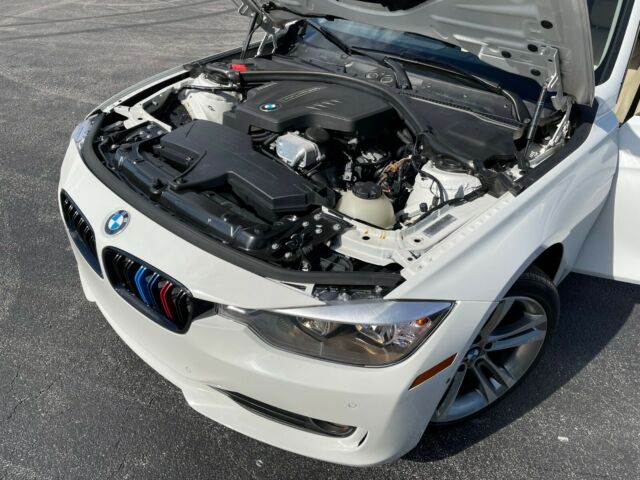 2014 BMW 3-Series (Alpine White/Venetian Beige Dakota Leather)