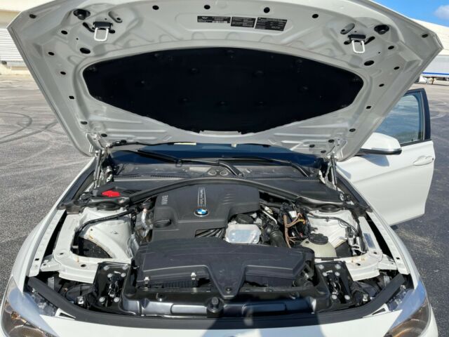 2014 BMW 3-Series (Alpine White/Venetian Beige Dakota Leather)
