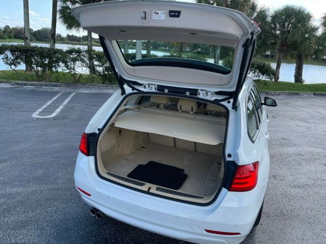 2014 BMW 3-Series (Alpine White/Venetian Beige Dakota Leather)