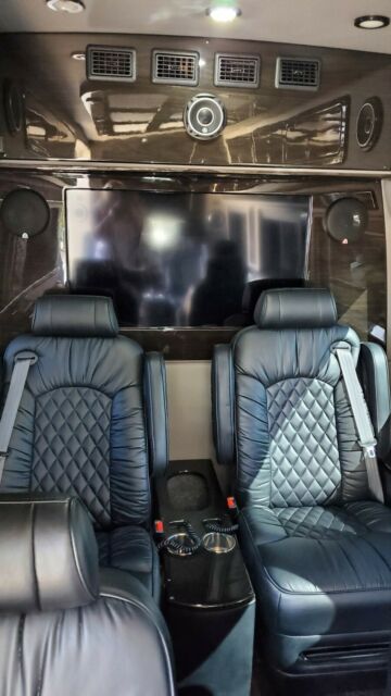 2015 Mercedes-Benz Sprinter (Black/Black)