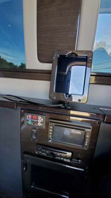 2015 Mercedes-Benz Sprinter (Black/Black)