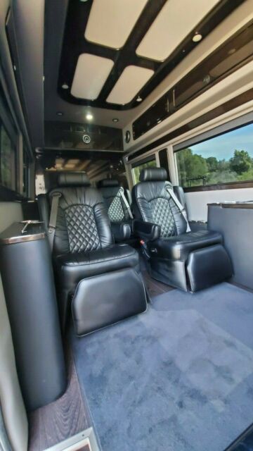 2015 Mercedes-Benz Sprinter (Black/Black)