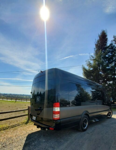 2015 Mercedes-Benz Sprinter (Black/Black)