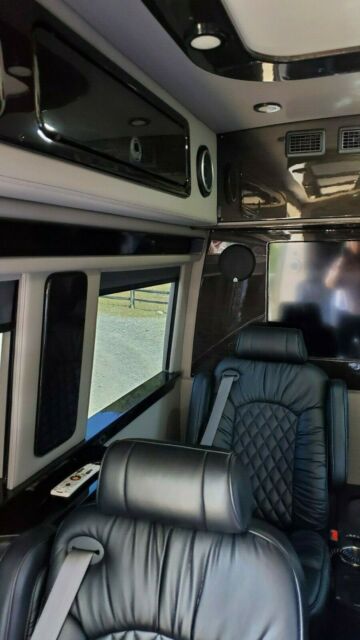 2015 Mercedes-Benz Sprinter (Black/Black)