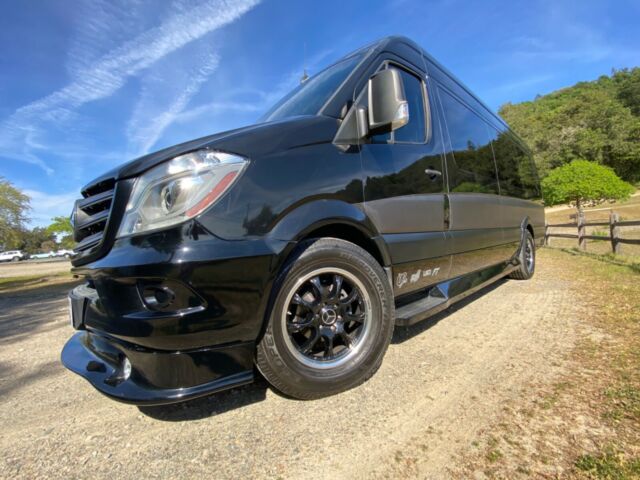 2015 Mercedes-Benz Sprinter (Black/Black)