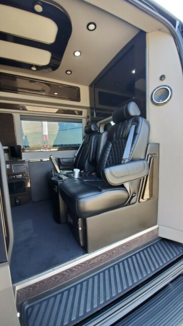 2015 Mercedes-Benz Sprinter (Black/Black)