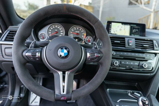 2016 BMW M4 (Gray/Black)