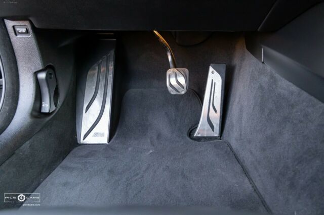 2016 BMW M4 (Gray/Black)