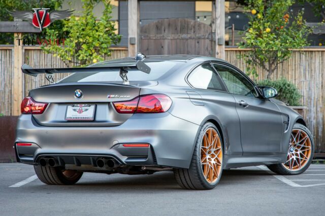 2016 BMW M4 (Gray/Black)