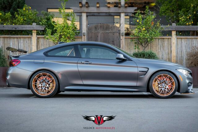 2016 BMW M4 (Gray/Black)