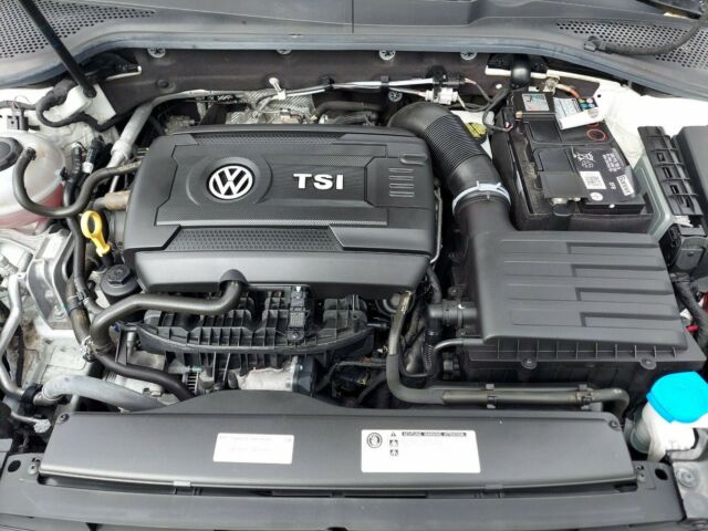 2018 Volkswagen Golf (White/Black)