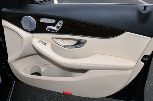 2021 Mercedes-Benz 300-Series (Blue/Tan)