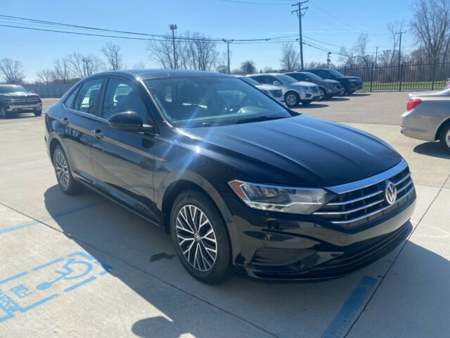 2019 Volkswagen Jetta (Black/Black)