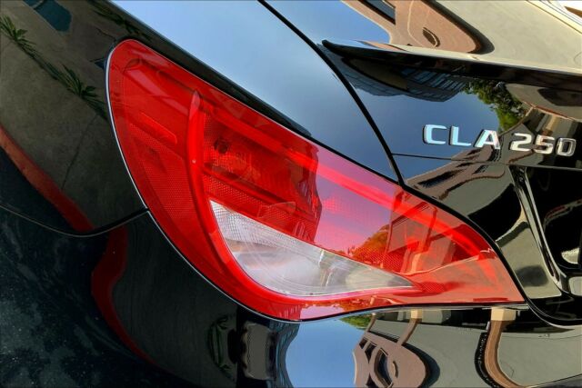 2020 Mercedes-Benz CLA-Class (NIGHT BLACK/BLACK MB TEX)