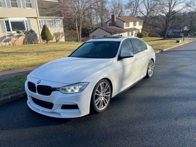 2013 BMW 335i (White/JET BLACK)