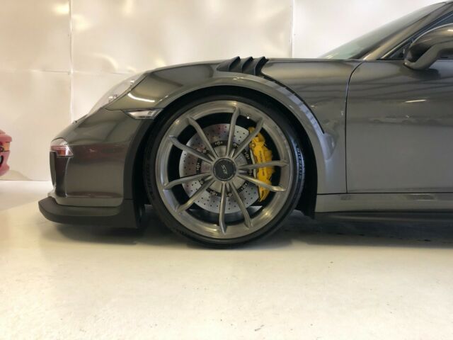 2014 Porsche 911 (Agate Gray/Black)
