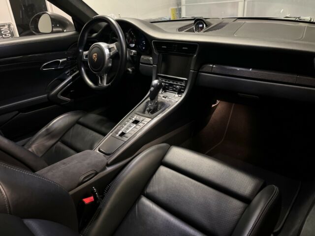 2014 Porsche 911 (Agate Gray/Black)