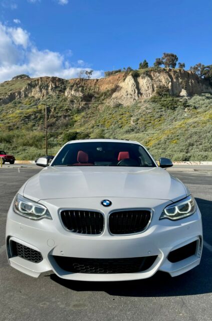 2016 BMW 2-Series (White/Red)