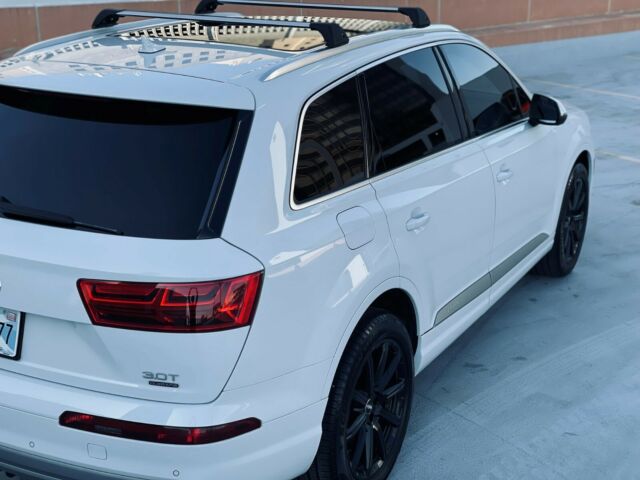 2018 Audi Q7 (White/Tan)