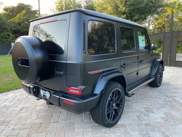 2021 Mercedes-Benz G-Class (Black/Black)