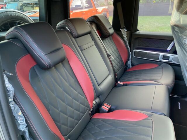 2021 Mercedes-Benz G-Class (Black/Black)