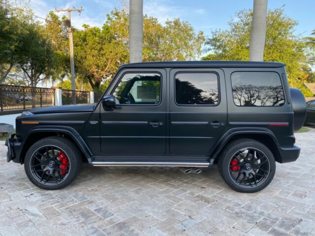 2021 Mercedes-Benz G-Class (Black/Black)