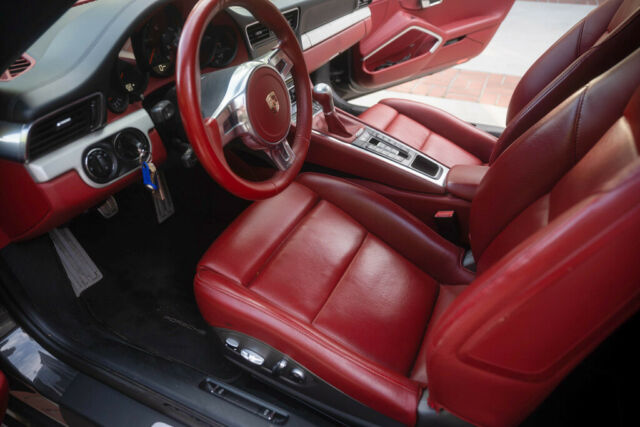2013 Porsche 911 (Agate Grey Metallic/Carrera Red Natural Leather)
