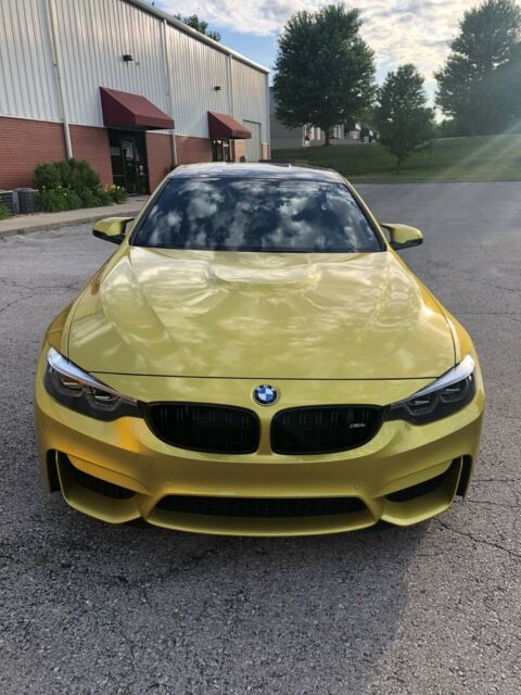 2018 BMW M4 (Yellow/Black)
