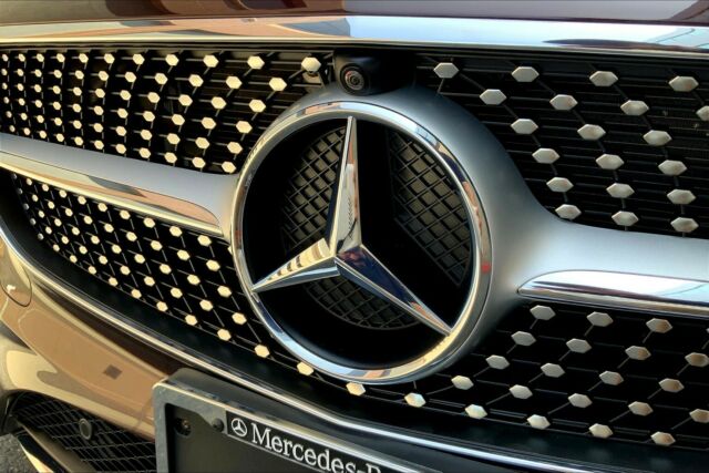 2019 Mercedes-Benz E-Class (RUBELLITE RED METALLIC/MACCHIATO BEIGE-ESPRESSO BROWN LEATHER)