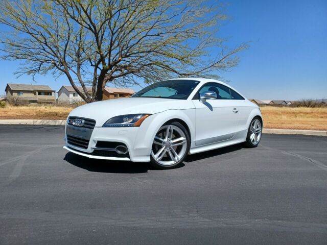 2013 Audi TT (White/Black)