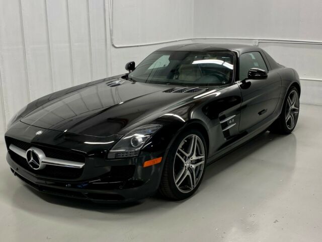 2012 Mercedes-Benz SLS AMG (Black/Black)
