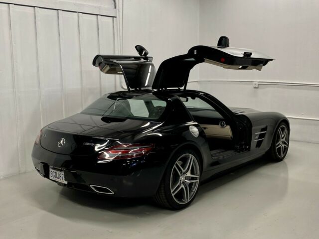 2012 Mercedes-Benz SLS AMG (Black/Black)