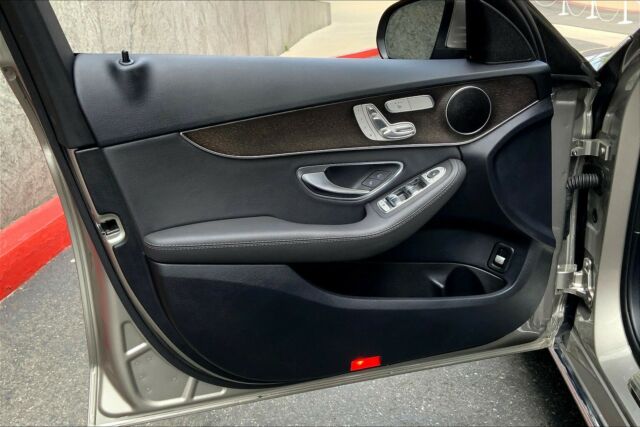 2019 Mercedes-Benz C-Class (MOJAVE SILVER METALLIC/MAGMA GRAY MB TEX)