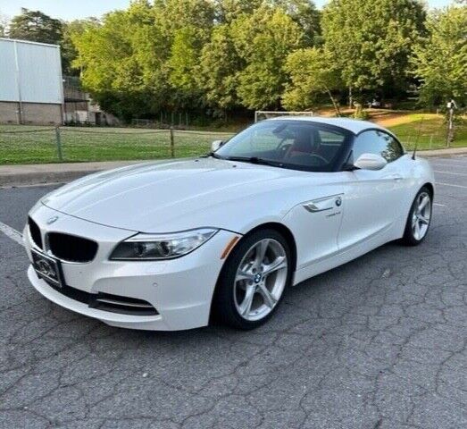 2014 BMW Z4 (White/Red)