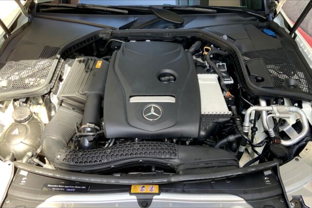 2018 Mercedes-Benz C-Class (designo DIAMOND WHTE METALLIC/BLACK MB TEX)