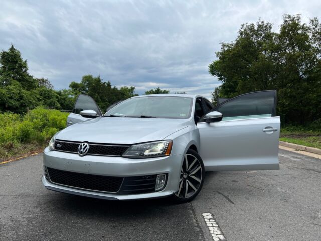 2014 Volkswagen Jetta (Gray/Black)