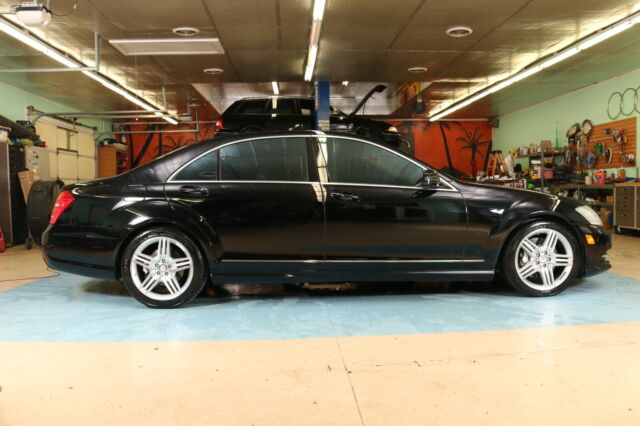 2013 Mercedes-Benz S-Class (Black/Black)