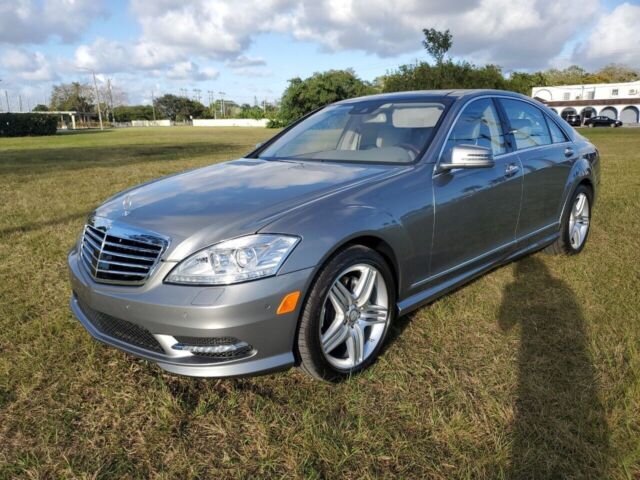 2013 Mercedes-Benz S550 (Silver/Gray)