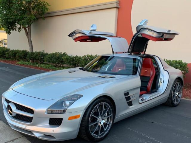 2012 Mercedes-Benz SLS AMG