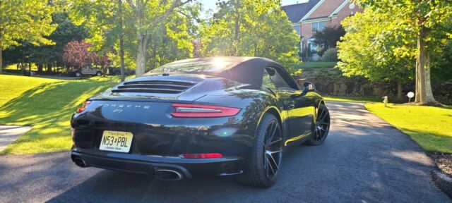 2012 Porsche 911 (Black/Black)