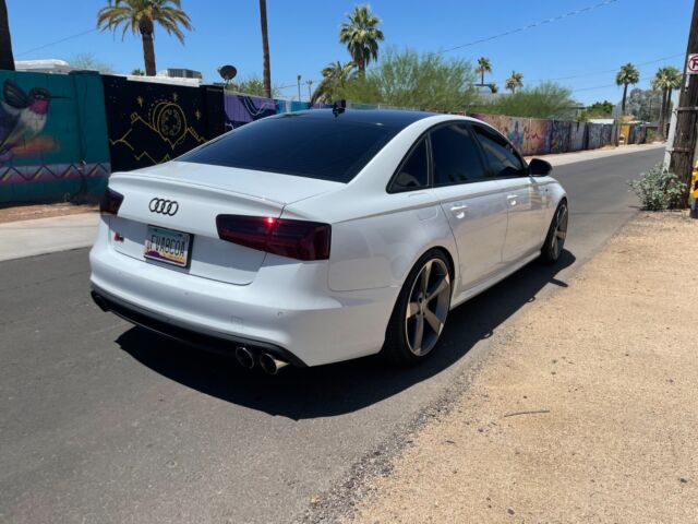 2014 Audi S6 (White/Black)