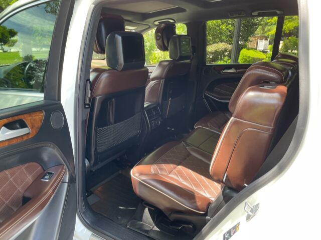 2015 Mercedes-Benz GL-Class (Black/Almond Beige)