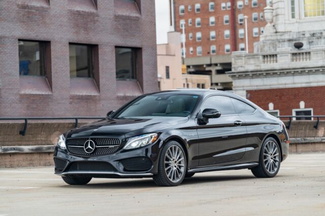 2018 Mercedes-Benz C-Class (Black/Off White)