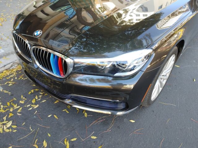 2016 BMW 7-Series (Blue/Black)
