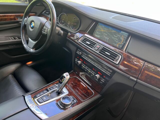 2014 BMW 750i xDrive