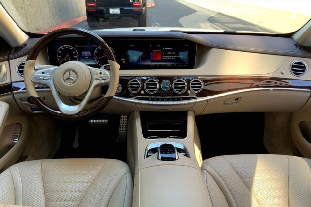2019 Mercedes-Benz S-Class (designo DIAMOND WHITE  METALLIC/SILK BEIGE-ESPRESSO BROWN NAPPA LEATHER)