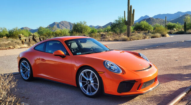 2019 Porsche 911 (Orange/Black)