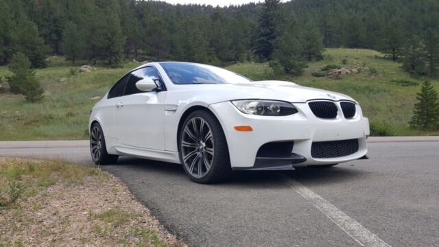 2012 BMW M3 (White/Black)